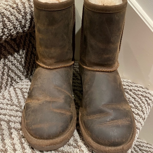 UGG Classic Mini II Boots size 2 short Dark brown - Picture 6 of 6